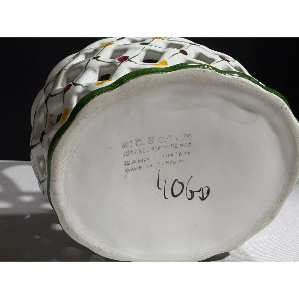 Vintage Hand Painted Portugal Ceramic Reticulated Lattice Floral Basket 406D
